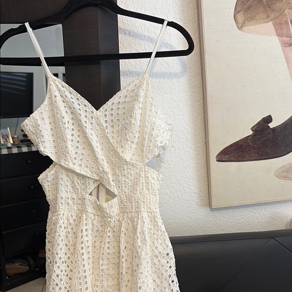 GB Girls White Eyelet Mini Dress - Picture 2 of 4